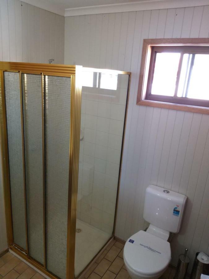 Country Mile Motor Inn 포브스 외부 사진